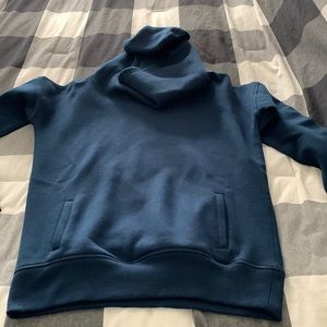 Zyia oh so soft hoodie in navy size small. Excellent condition.